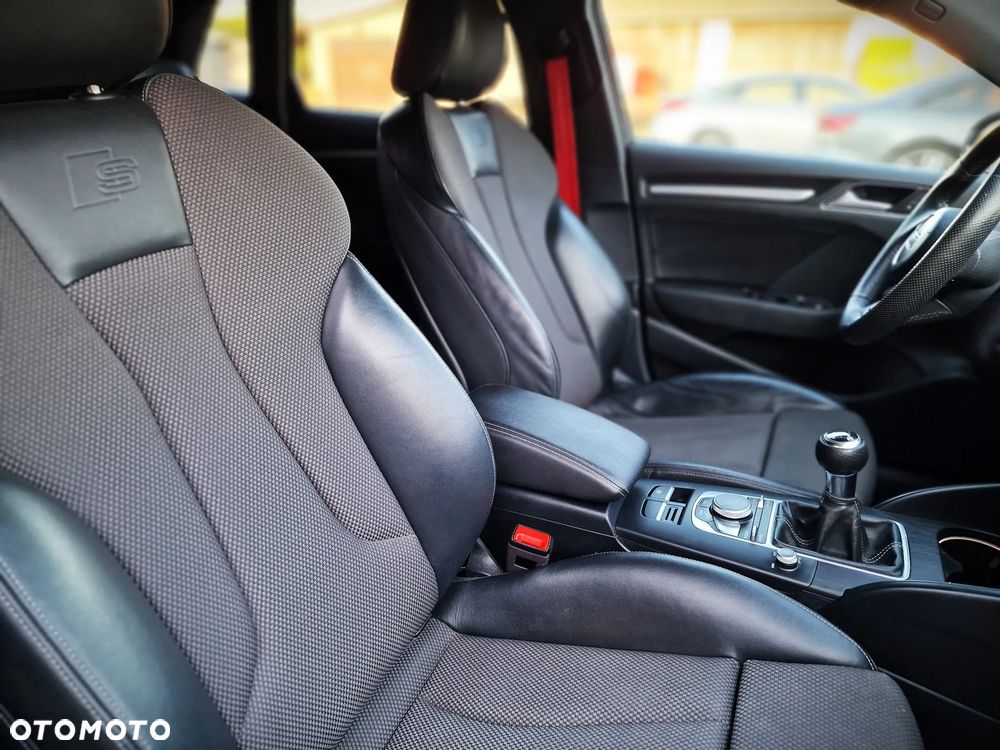 Audi A3 Sportback 2.0 TDI (clean diesel) S line Sportpaket - 26