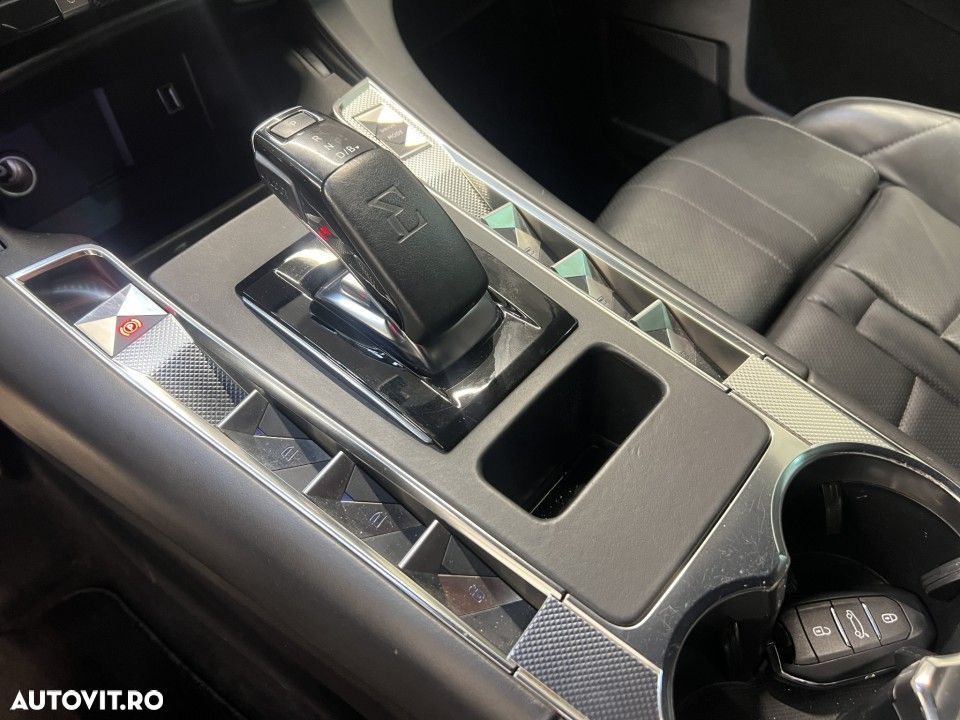 DS Automobiles DS 7 Crossback - 16