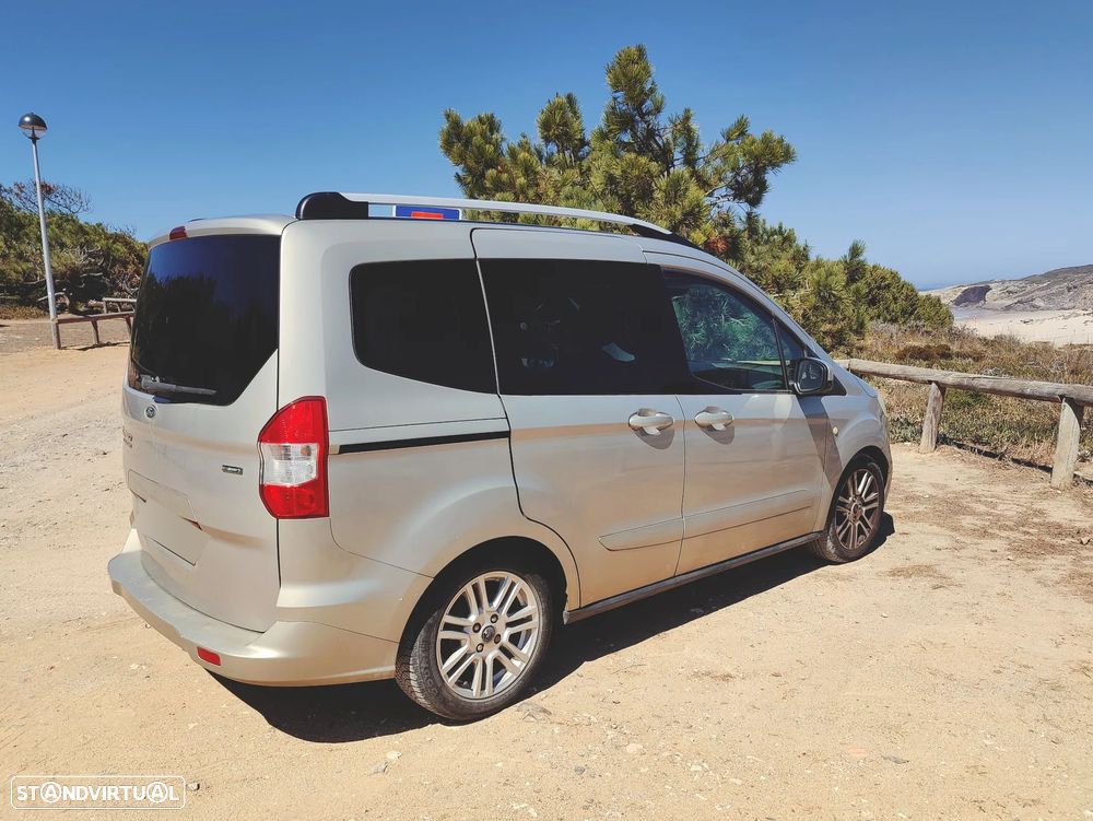 Ford Tourneo Courier 1.0 EcoBoost Titanium - 7