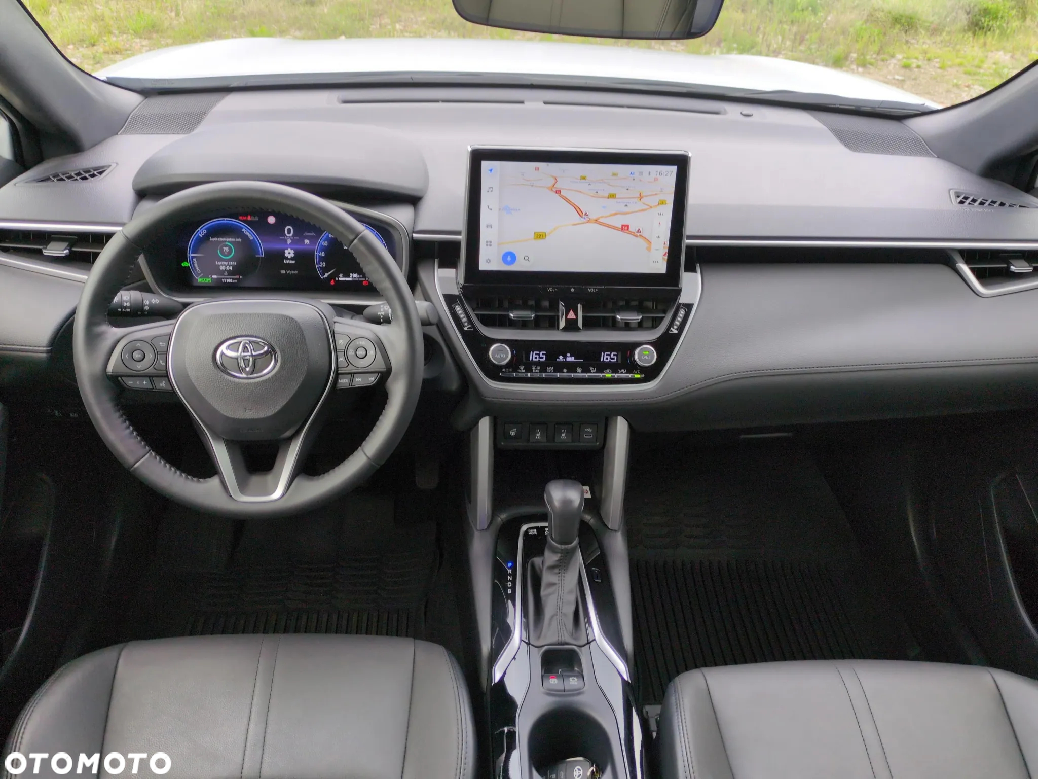 Toyota Corolla 2.0 Hybrid Executive - 12