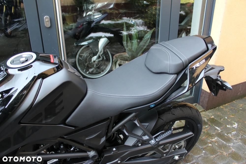 VOGE R125 - 8
