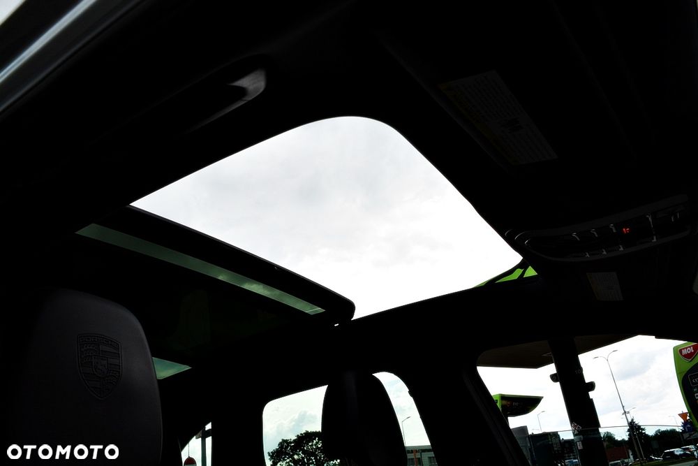 Porsche Cayenne Platinum Edition - 29