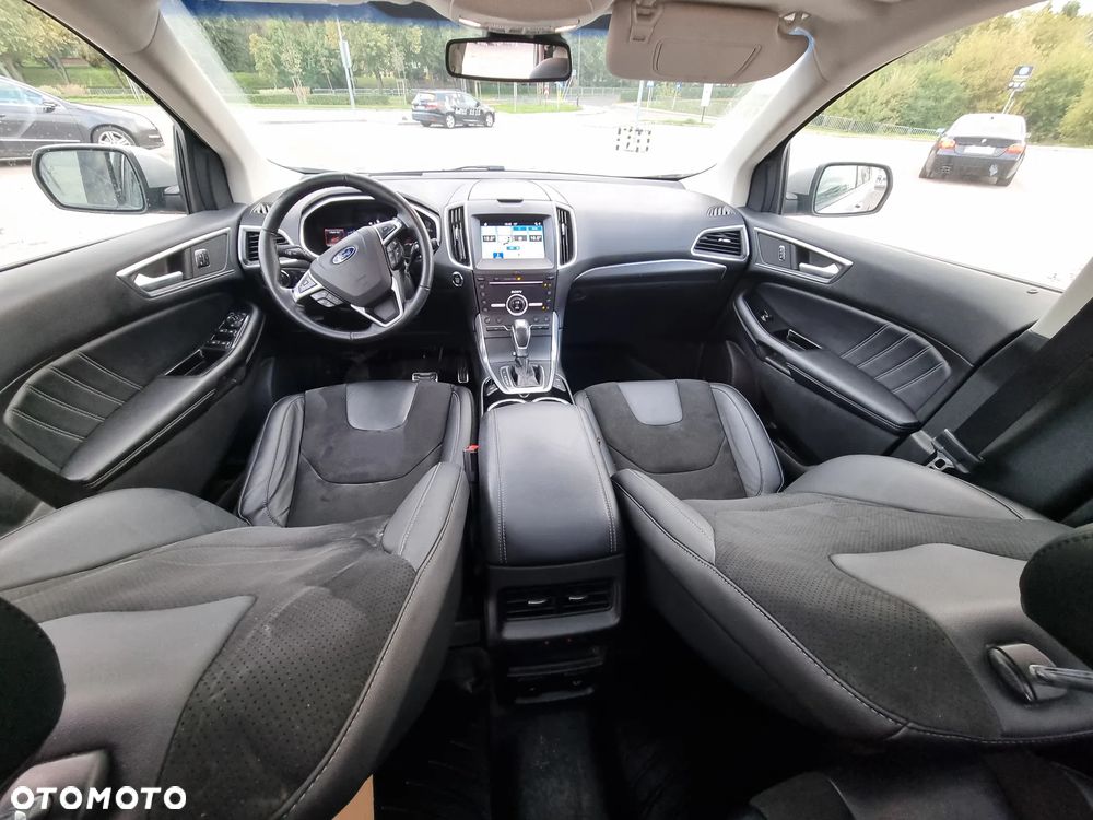 Ford Edge - 12