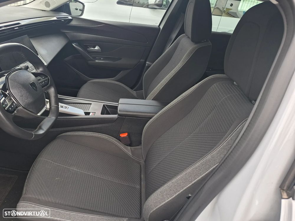 Peugeot 308 1.5 BlueHDi Active Pack EAT8 — fotografia 19