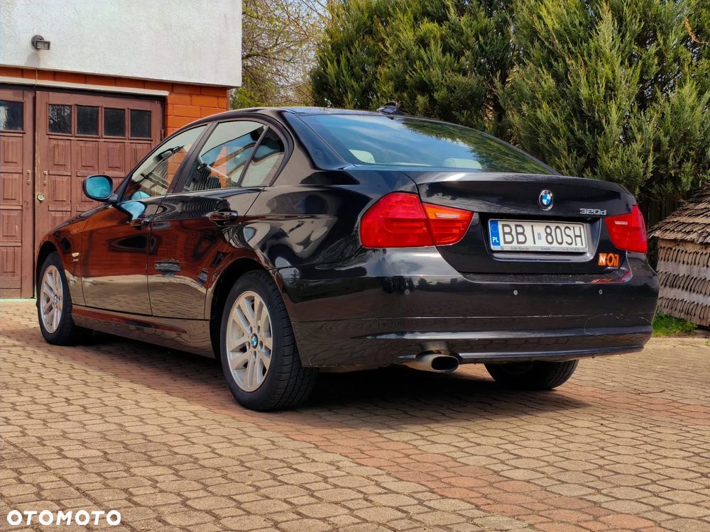BMW Seria 3 - 37
