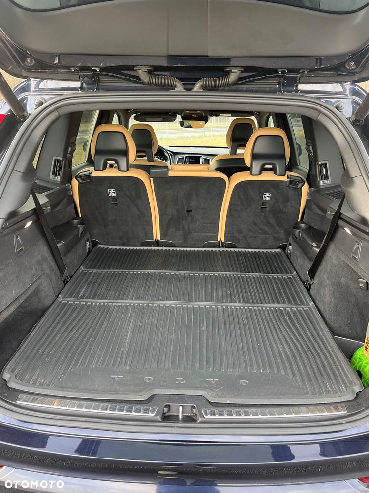 Volvo XC 90 T6 AWD Momentum 7os - 23