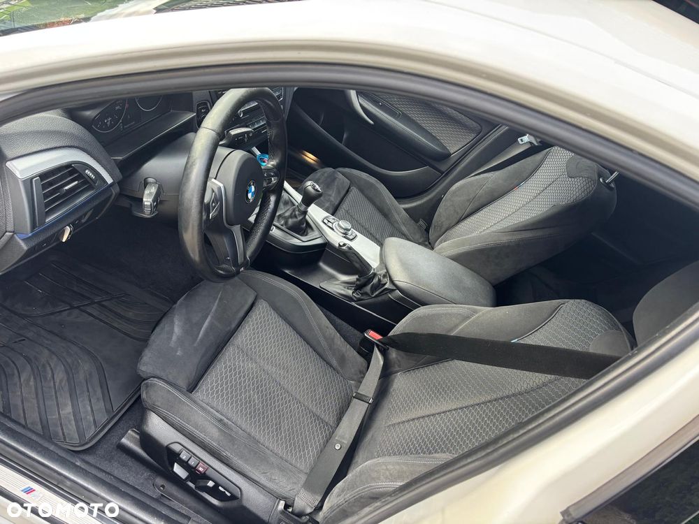 BMW Seria 1 114d M Sport - 16