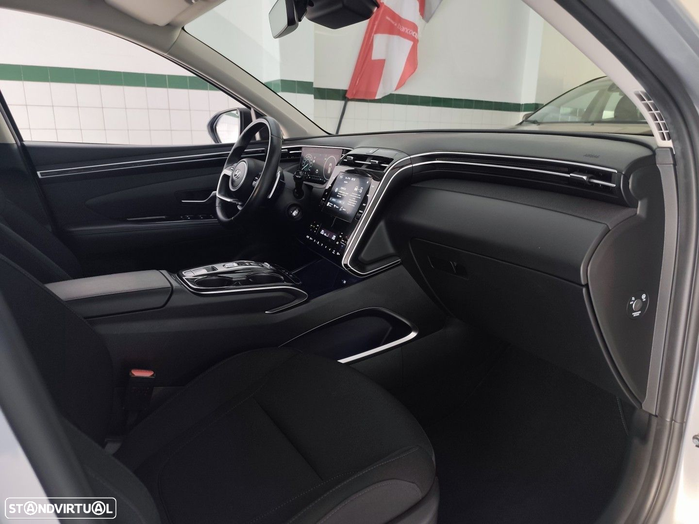 Hyundai Tucson 1.6 T-GDI HEV Vanguard - 10