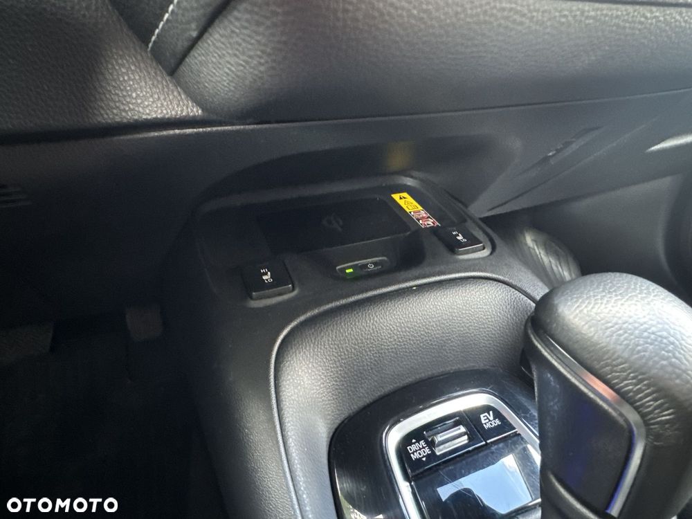 Toyota Corolla 1.8 Hybrid Comfort - 24