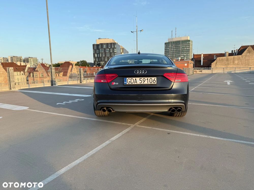 Audi S5 Coupé - 6