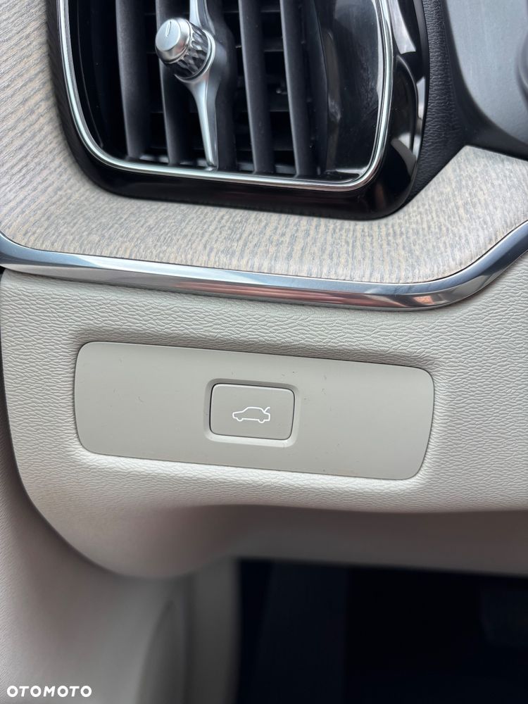 Volvo XC 60 B4 D Geartronic Inscription - 21