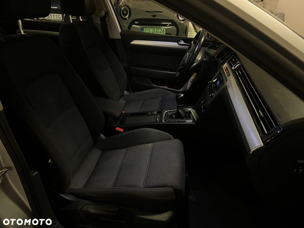 Volkswagen Passat 1.4 TSI BMT ACT Comfortline - 22