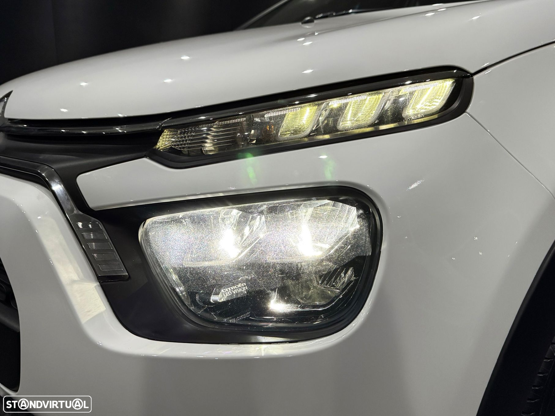 Citroën C3 1.2 PureTech Shine EAT6 - 9