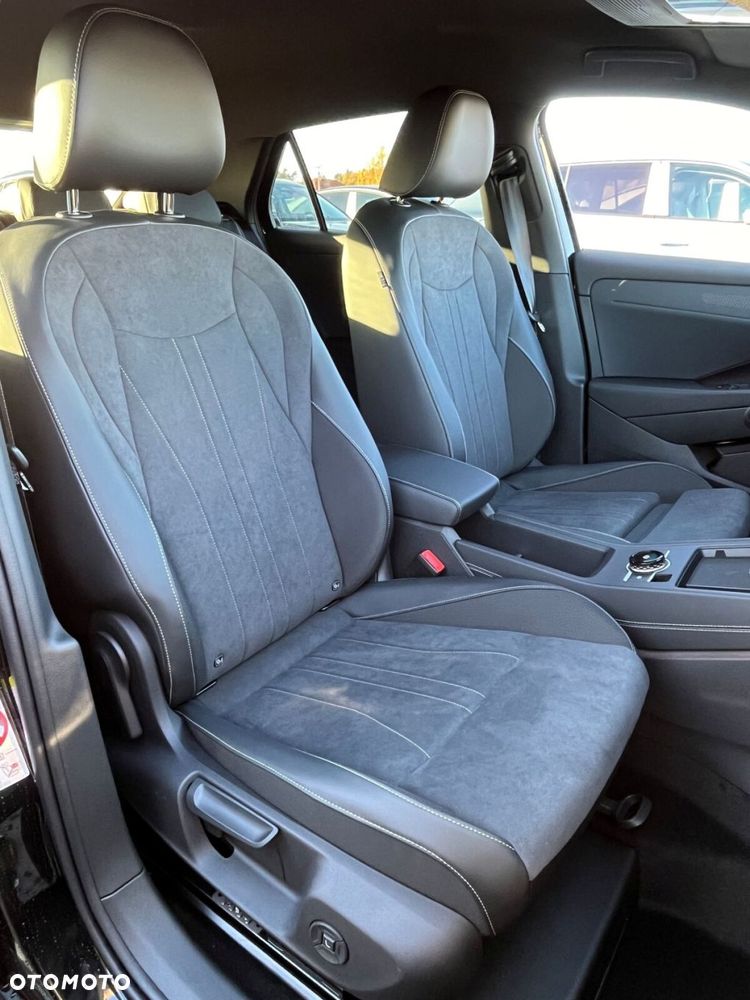 Volkswagen T-Roc 1.5 eTSI Style DSG - 9