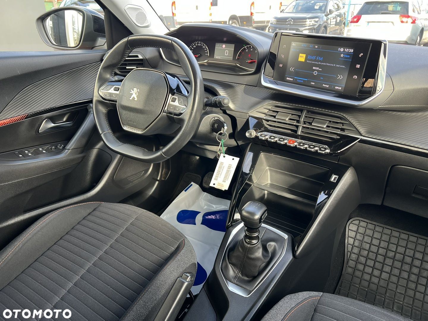 Peugeot 2008 1.2 PureTech Active Pack S&S - 24