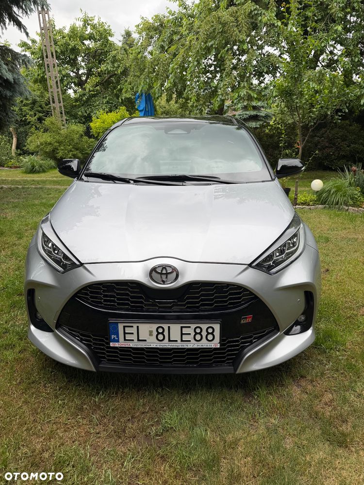 Toyota Yaris Hybrid 1.5 GR Sport - 1