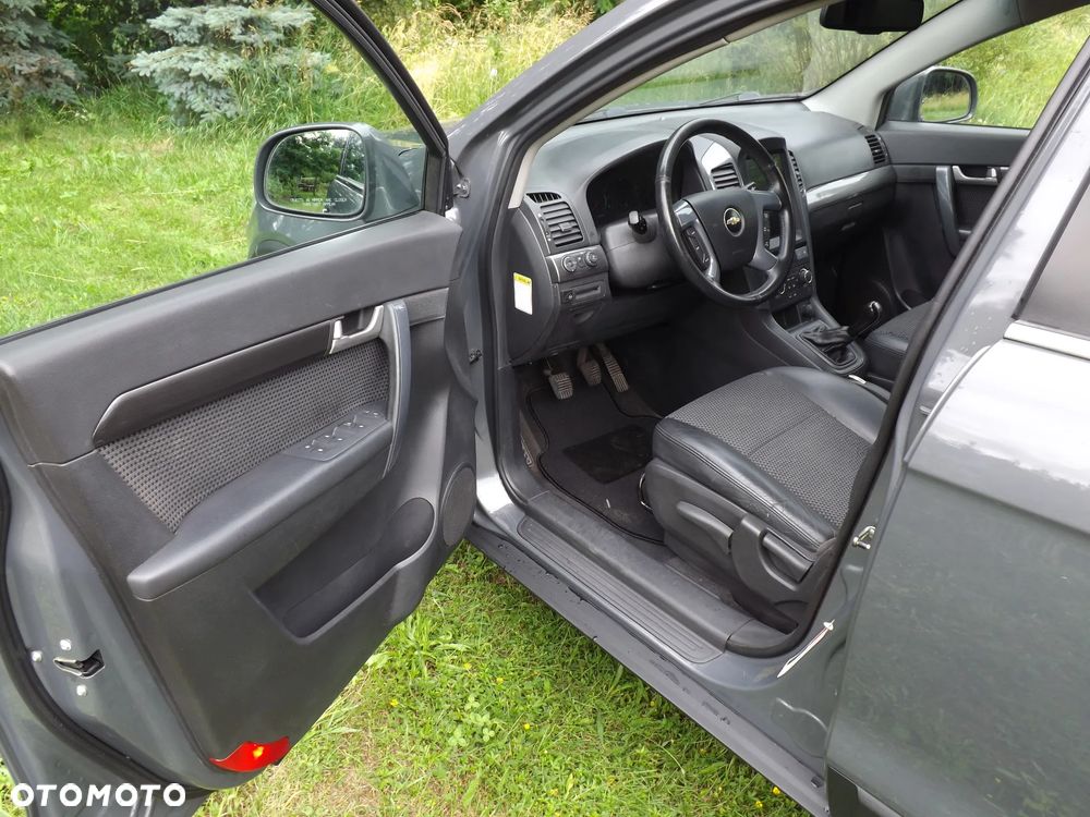 Chevrolet Captiva 2.4 LS - 9