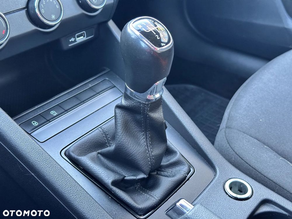Skoda Octavia 1.0 TSI Active - 24
