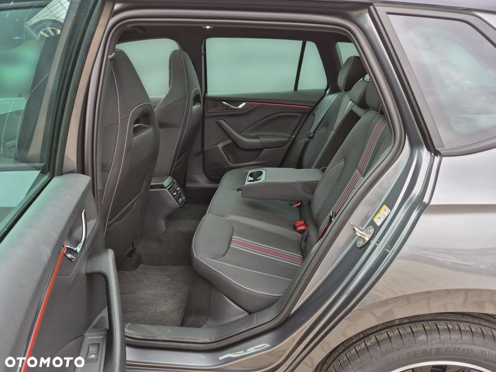 Skoda Kamiq 1.5 TSI Monte Carlo - 20