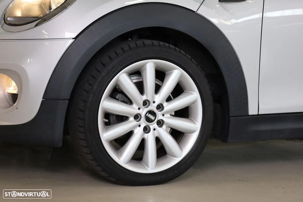 MINI 3 Portas Cooper D - 9