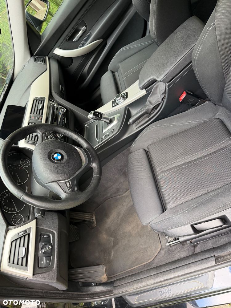 BMW 3GT 320i xDrive - 8