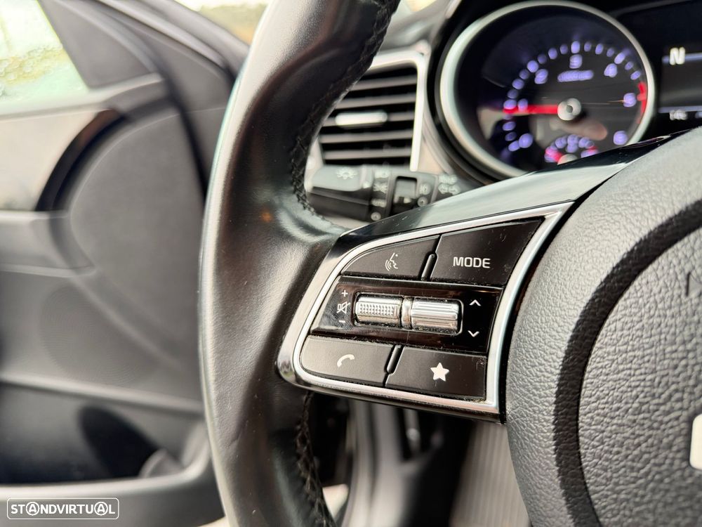 Kia Ceed SW 1.6 CRDi MHEV Dynamic - 23