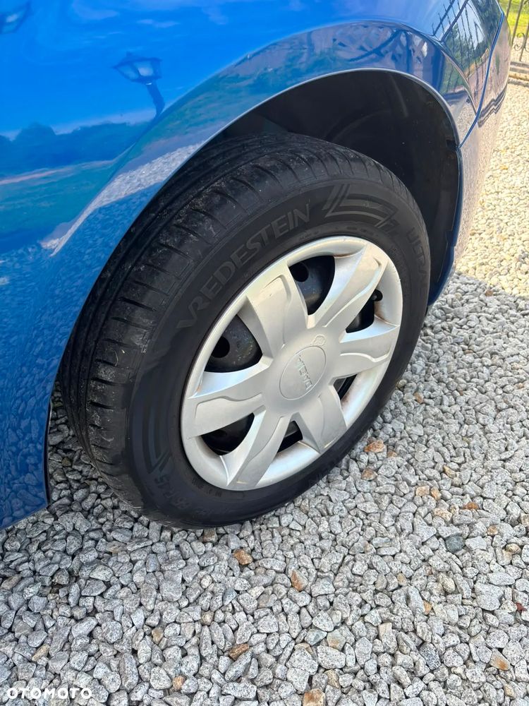 Dacia Sandero 1.6 Hi-Flex - 23