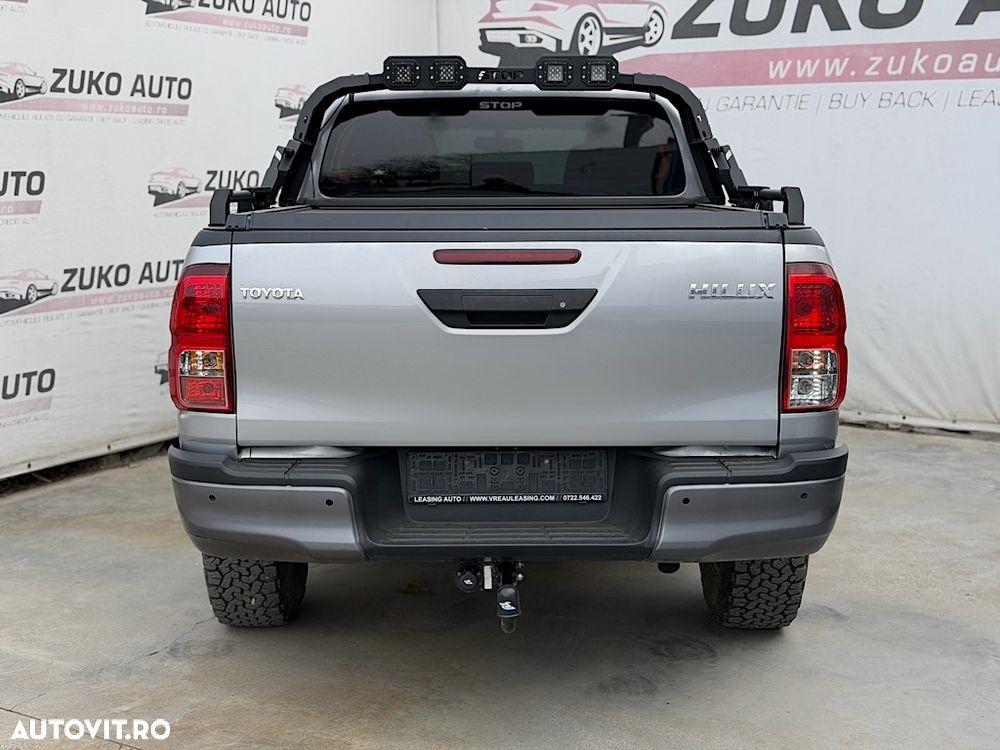 Toyota Hilux 4x4 Double Cab M/T Comfort - 5
