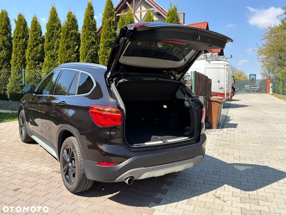 BMW X1 xDrive18d xLine - 5
