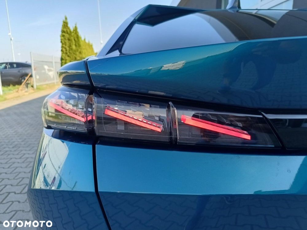 Peugeot 408 1.2 PureTech GT S&S EAT8 - 11