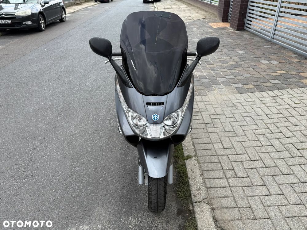 Piaggio X8 - 2