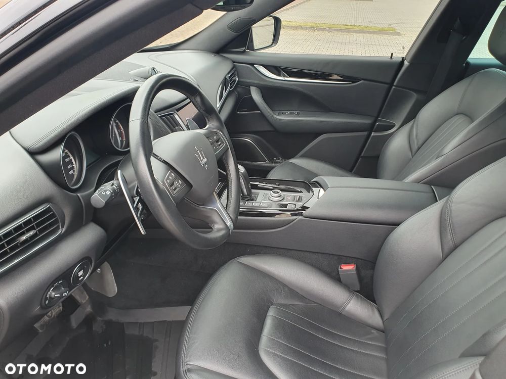 Maserati Levante S Q4 - 10