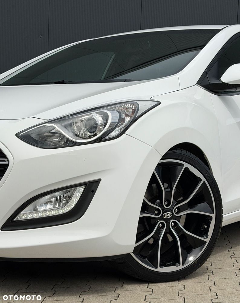 Hyundai i30 1.6 CRDi Premium - 36