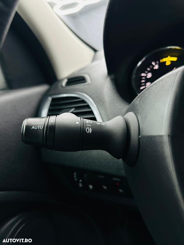 Renault Megane dCi 110 FAP LIMITED - 25