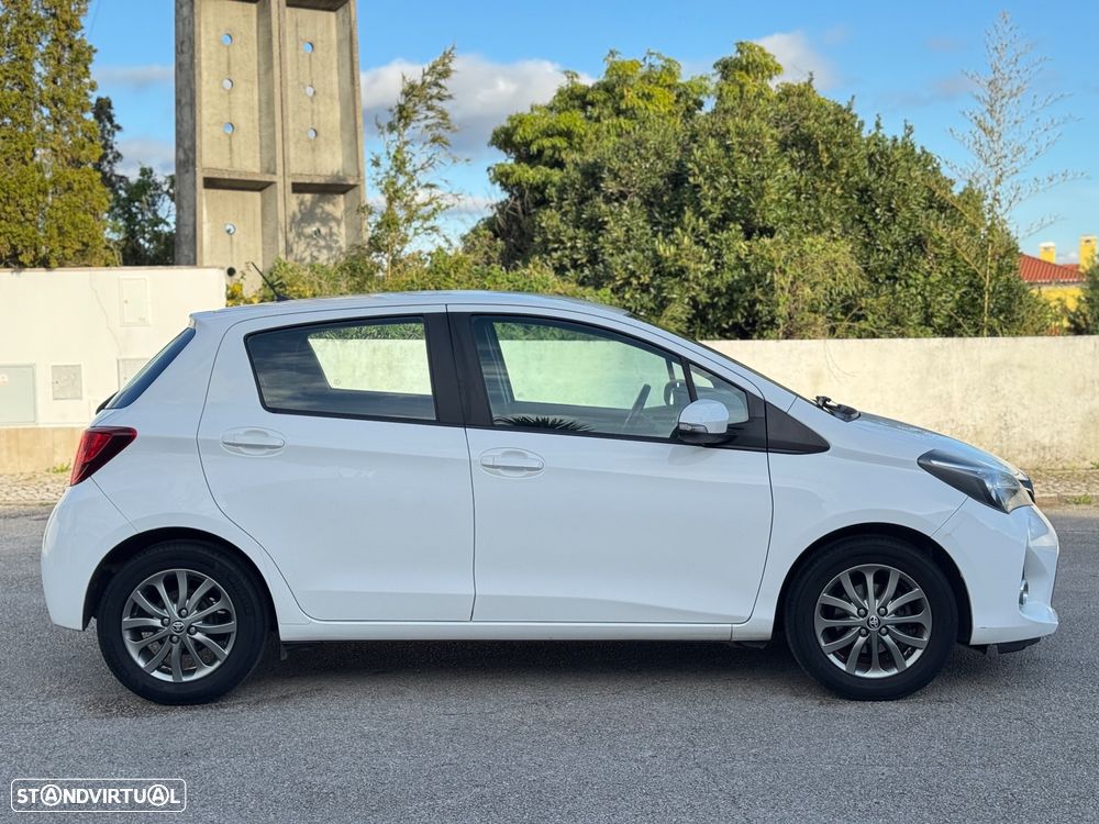 Toyota Yaris 1.0 VVT-i Comfort +PS Style +P.Techno - 11