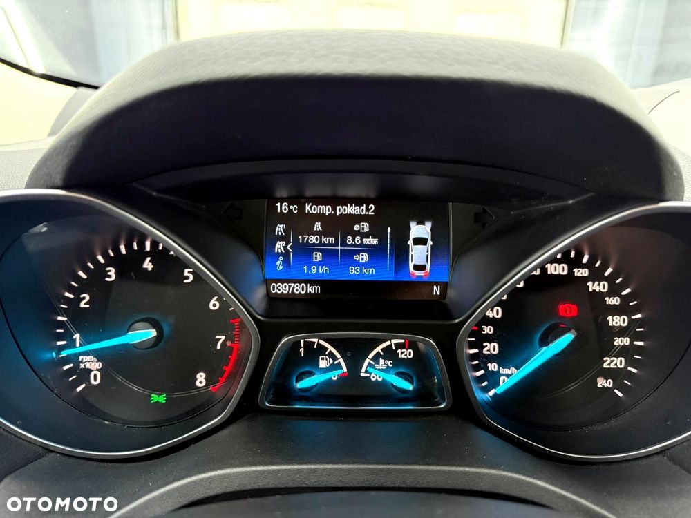 Ford Kuga 1.5 EcoBoost 2x4 Titanium - 15