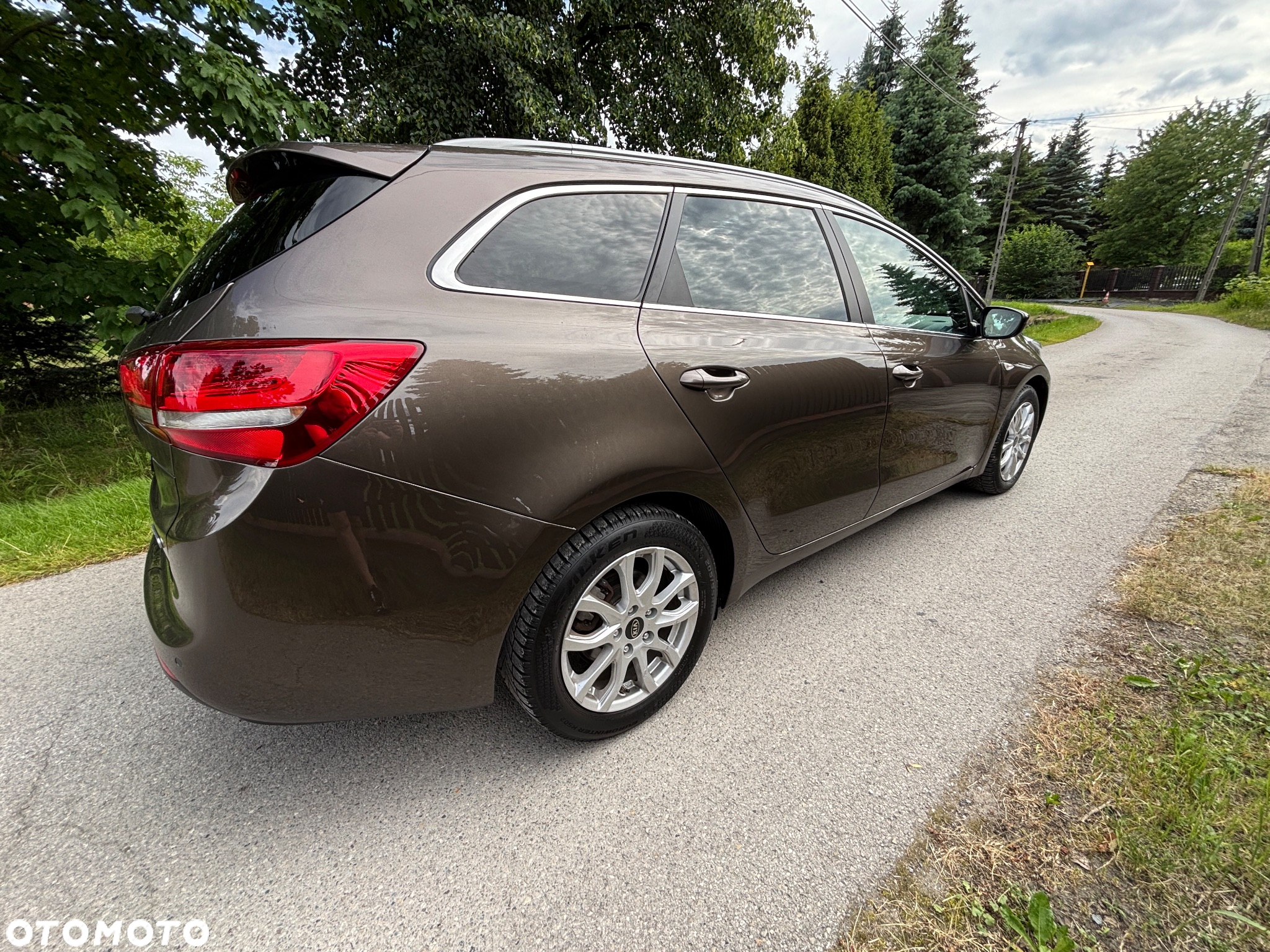 Kia Ceed - 8