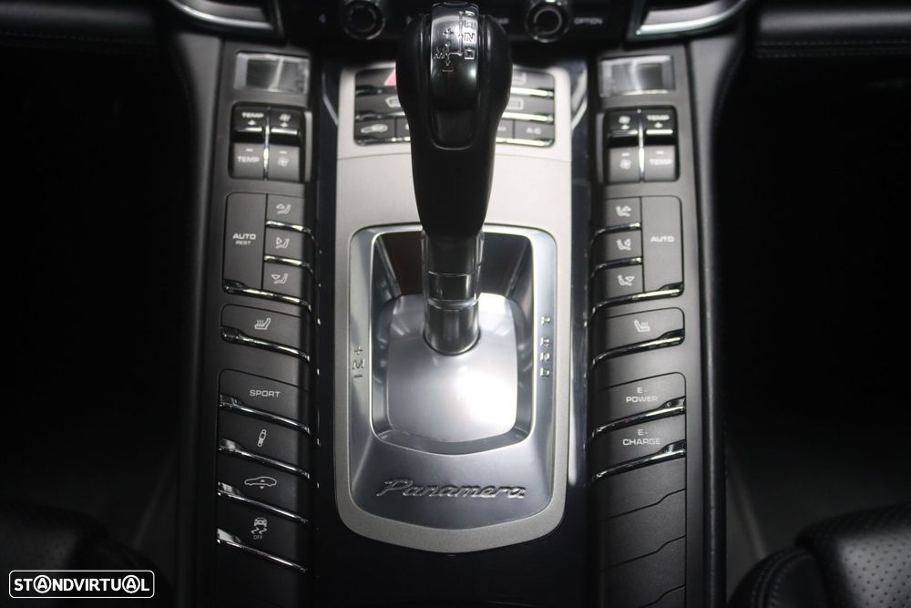 Porsche Panamera S Hybrid - 22