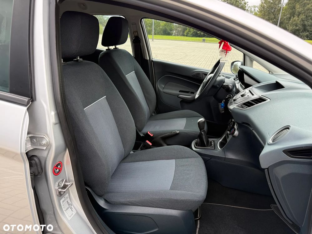 Ford Fiesta 1.25 Ambiente - 14