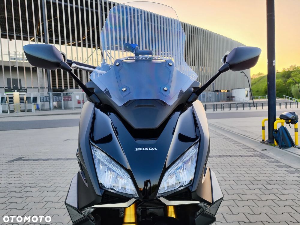 Honda NSS - 8