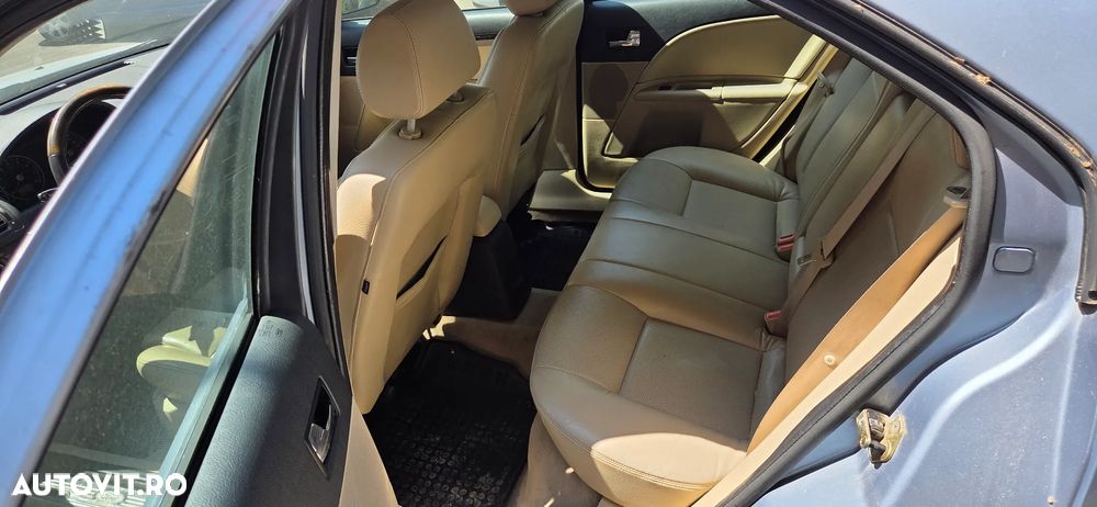 Ford Mondeo 2.5 V6 Ghia X - 9