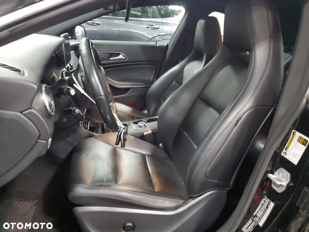 Mercedes-Benz CLA - 7