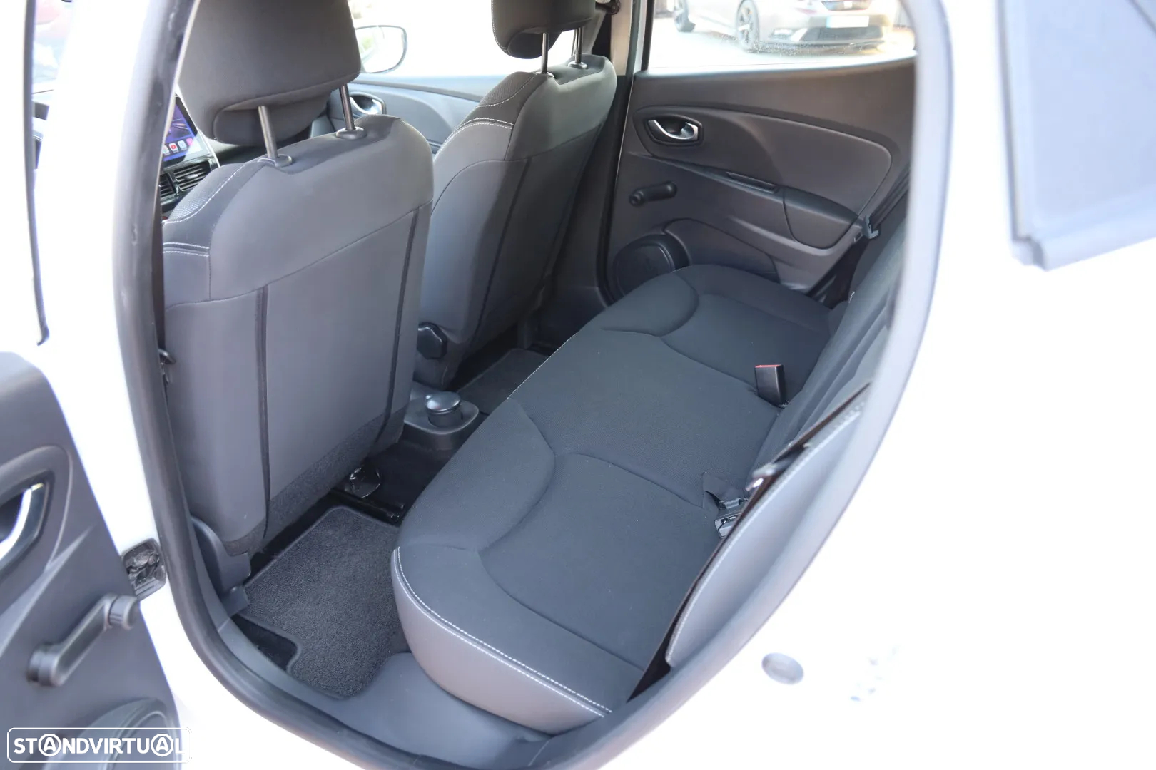 Renault Clio 1.5 dCi Zen - 26