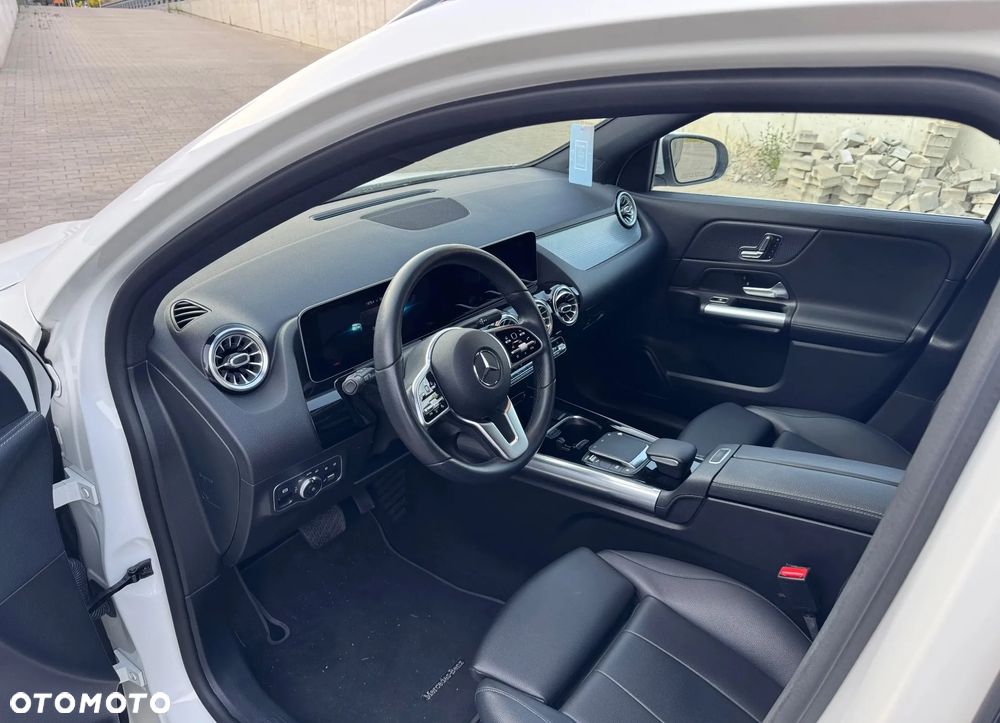 Mercedes-Benz GLA 250 4-Matic - 7