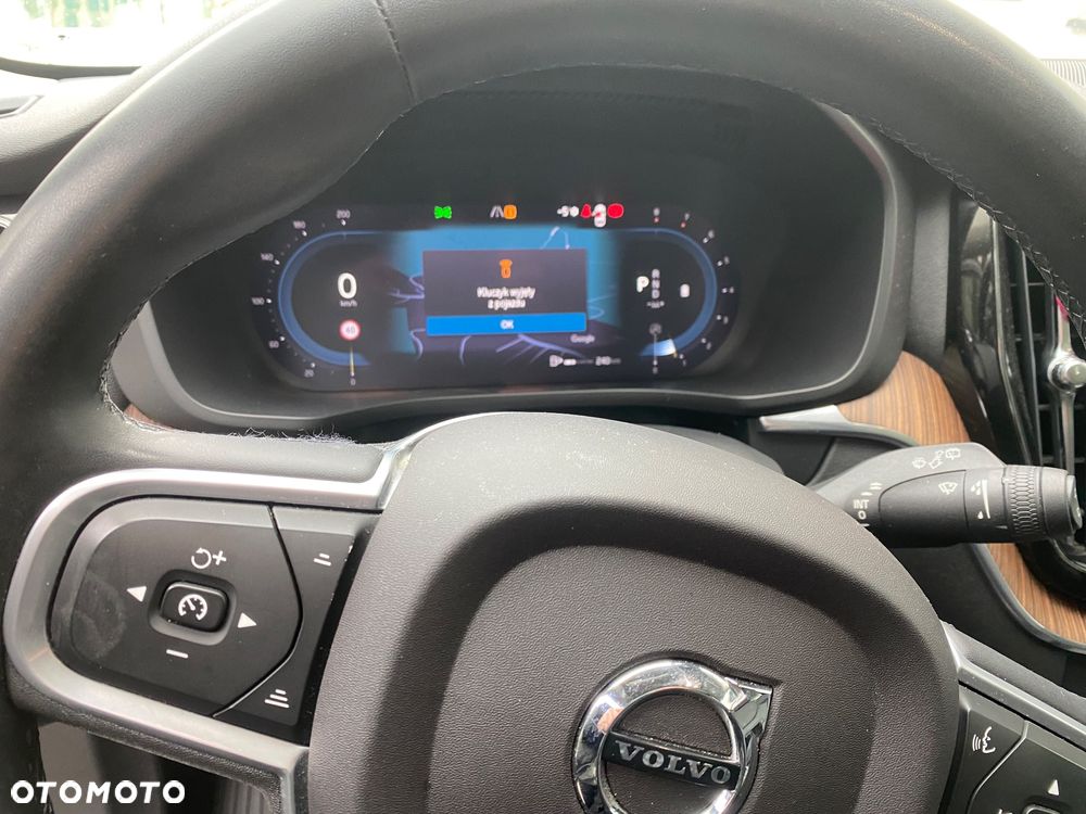 Volvo XC 60 B5 B AWD Geartronic Momentum Pro - 9
