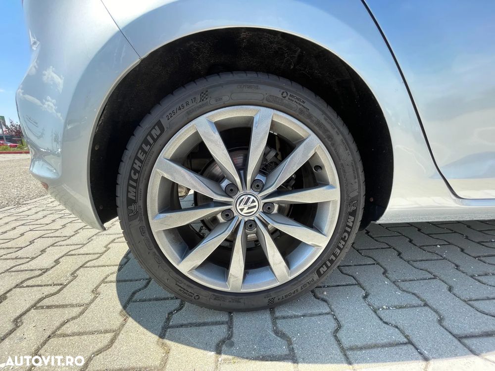 Volkswagen Golf 1.6 TDI DPF BlueMotion Technology Comfortline - 8