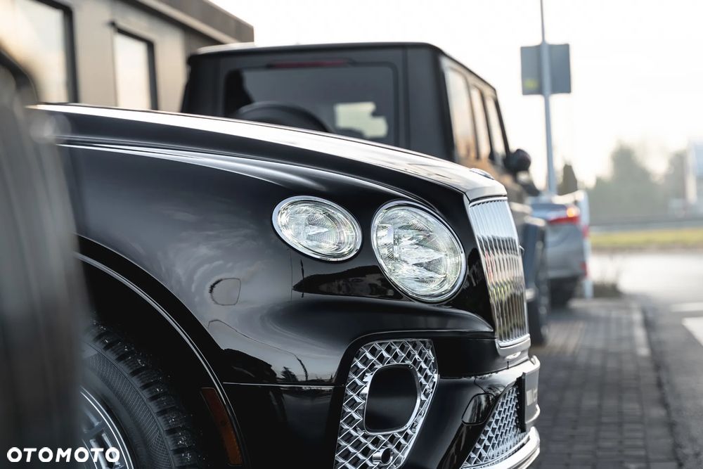 Bentley Bentayga EWB Azure - 7