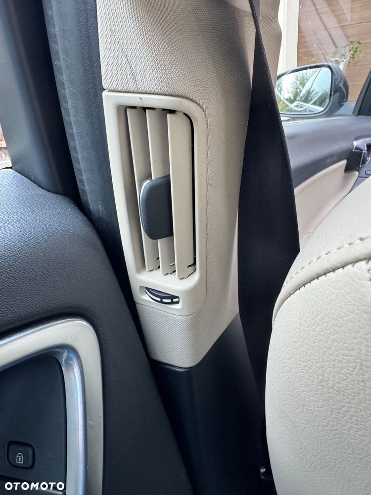 Volvo V60 - 30