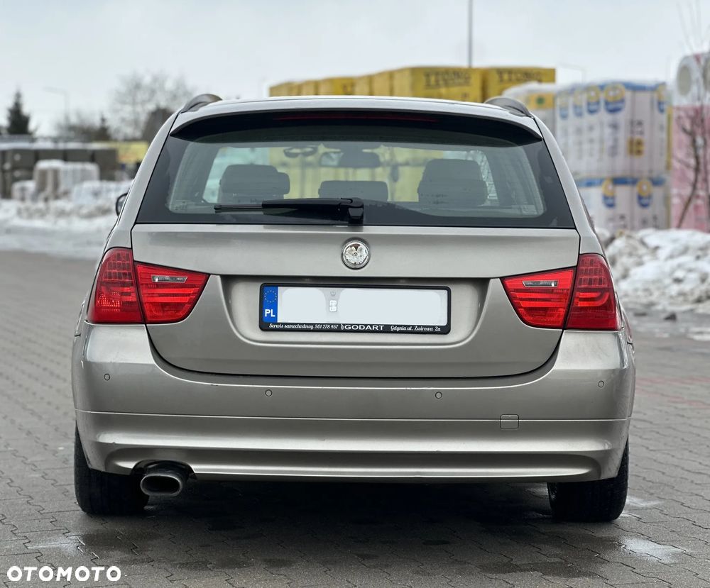 BMW Seria 3 320d DPF Edition Exclusive - 6