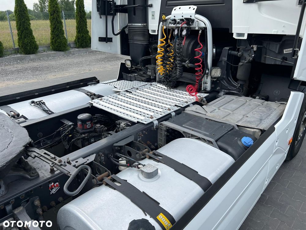 Renault T520/ HIGH CAB/ MODEL 2021/ ZABUDOWY/ KLIMA POSTOJOWA/ TOP STAN - 15